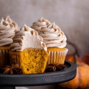 PUMPKIN GINGERBREAD CUPCAKES